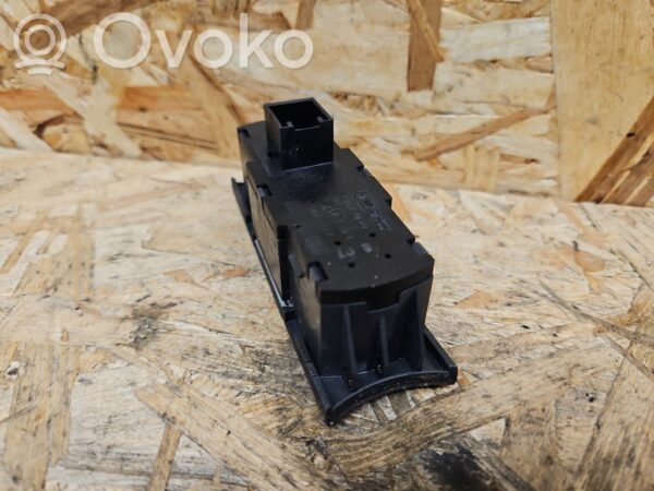Volkswagen Touareg I ESP (stability program) switch