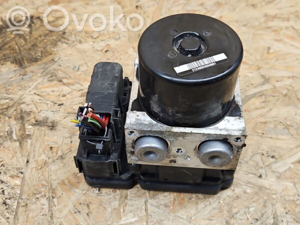rrr-part-3181-0d1e77ff1e3aa210682701c90298c503 Volvo V70 ABS Pump