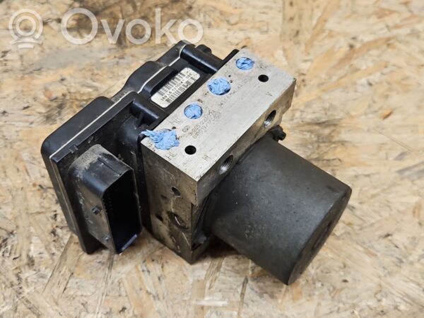 BMW 5 E60 E61 ABS Pump