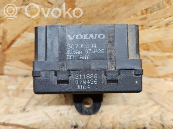 Volvo V70 Seat heating relay