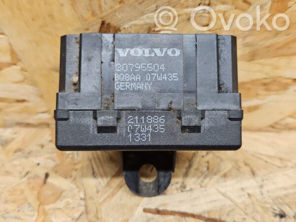 Volvo V70 Istmesoojenduse relee