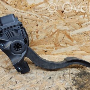 Volvo V70 Accelerator throttle pedal