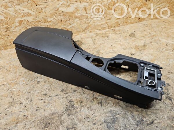 rrr-part-3208-596ba3c2202ca812ed84d467ac314ea0 BMW 5 E60 E61 Armrest