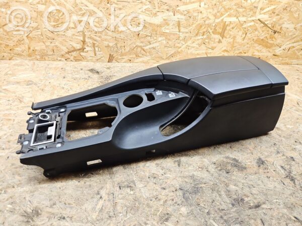 rrr-part-3208-e2dc29f4bb181eb2f2313cefda8614e9 BMW 5 E60 E61 Armrest