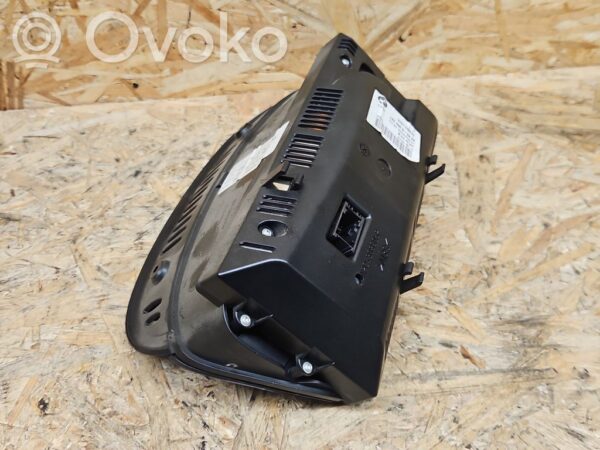 rrr-part-3243-c911df982501aad3e11e8b5a6c3bc83f BMW 5 E60 E61 Screen/display/small screen