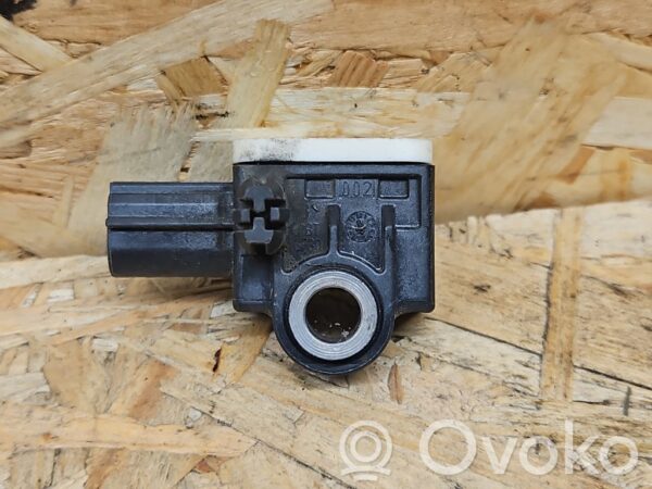 Ford Galaxy Airbag deployment crash/impact sensor