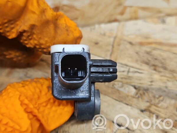 Ford Galaxy Airbag deployment crash/impact sensor