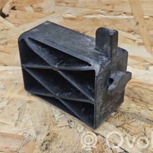 Ford Galaxy Radiator mount bracket