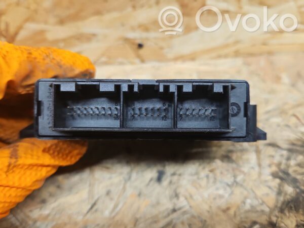 rrr-part-3268-868bd058fe6a36b52fb3cf4fcdb1a8c5 Ford Galaxy Parking PDC control unit/module