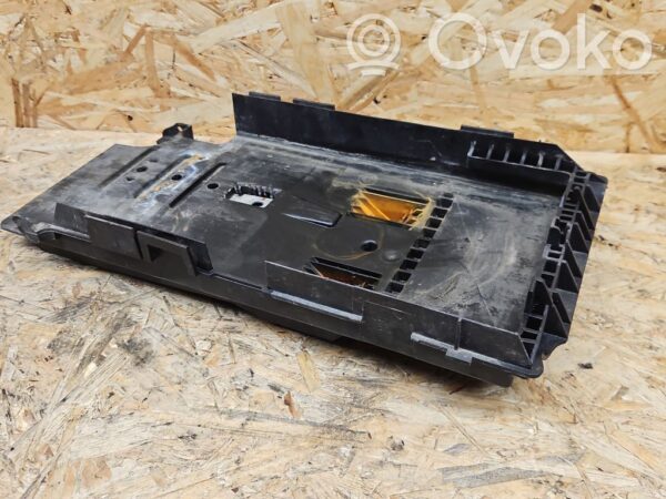 rrr-part-3296-2be84274c0c319ab8697198a570efb4d Ford Galaxy Battery box tray