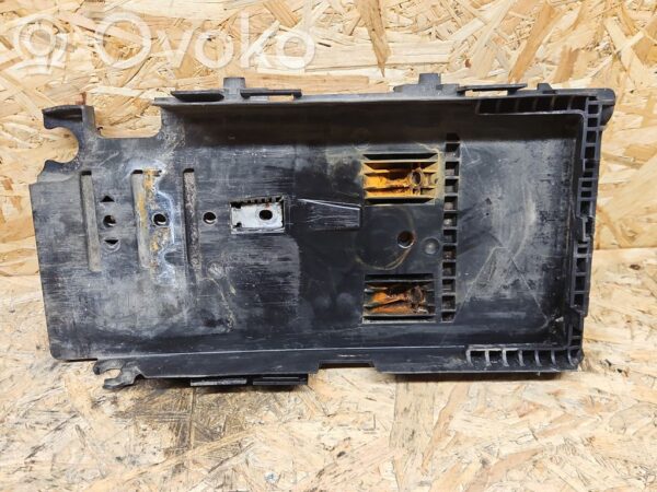 rrr-part-3296-407fe7edff01b9eb339ca76e9604fa71 Ford Galaxy Battery box tray