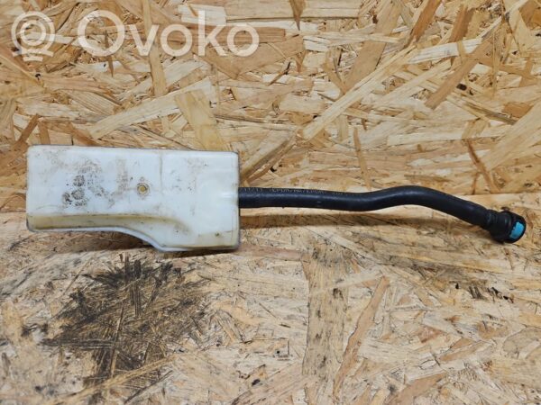 Ford Galaxy Brake fluid reservoir