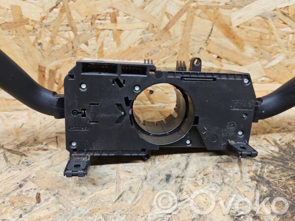 Skoda Fabia Mk2 (5J) Wiper turn signal indicator stalk/switch