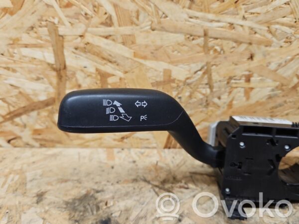 Skoda Fabia Mk2 (5J) Wiper turn signal indicator stalk/switch