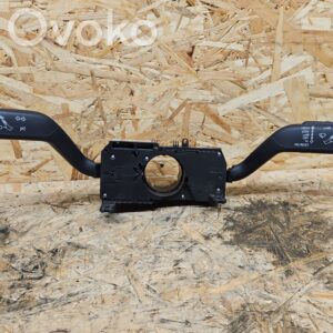 rrr-part-3300-d30f8f986c381f4da1f19c35d906f9c2 Skoda Fabia Mk2 (5J) Wiper turn signal indicator stalk/switch