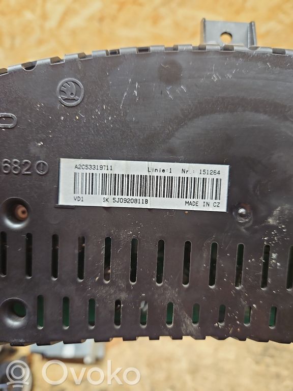 rrr-part-3303-586865a80d1136d64b47d5142831835d Skoda Fabia Mk2 (5J) Speedometer (instrument cluster)