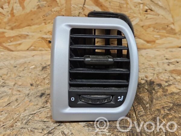 Skoda Fabia Mk2 (5J) Dashboard side air vent grill/cover trim
