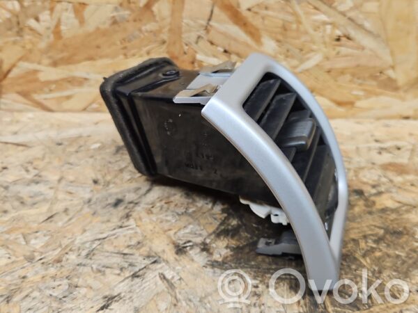 Skoda Fabia Mk2 (5J) Dashboard side air vent grill/cover trim