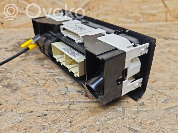 Skoda Fabia Mk2 (5J) Climate control unit
