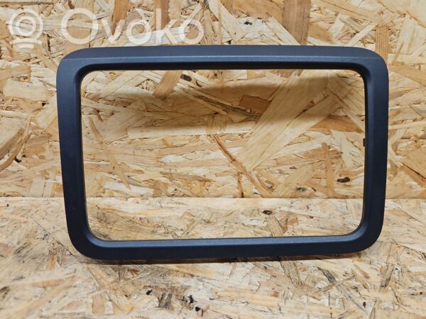 Skoda Fabia Mk2 (5J) Radio/GPS head unit trim