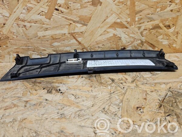 Skoda Fabia Mk2 (5J) Fuse box cover