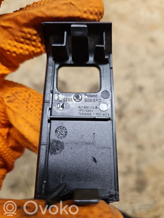 Skoda Fabia Mk2 (5J) Other interior part