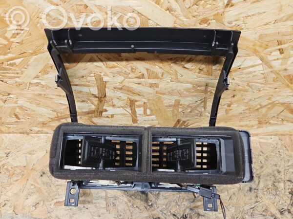 rrr-part-3316-7a7239774b76499661ea290c79e1227f Volkswagen Touareg I Dash center air vent grill