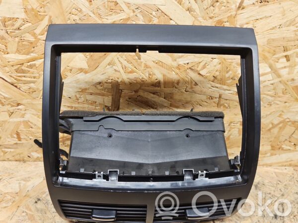 rrr-part-3316-d77a3d4b0eaa6eba940b5691c5824be2 Volkswagen Touareg I Dash center air vent grill