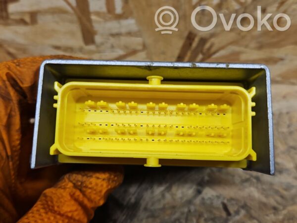 Volkswagen Touareg I Airbag control unit/module