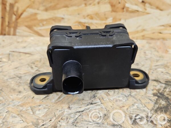 Volkswagen Touareg I ESP acceleration yaw rate sensor