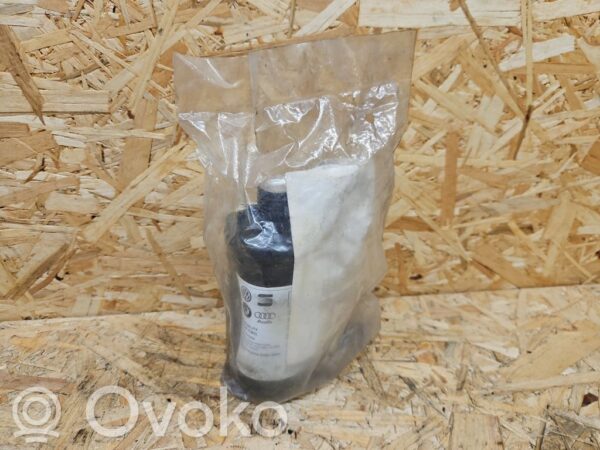 Volkswagen Touareg I Tool set