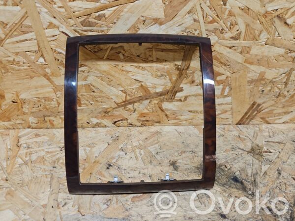 Volkswagen Touareg I Center console decorative trim