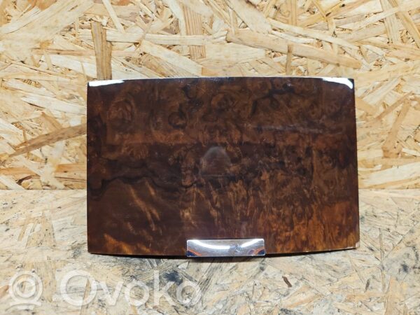 Volkswagen Touareg I Center console decorative trim