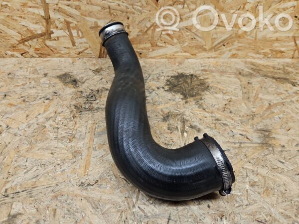 Volkswagen Touareg I Intercooler hose/pipe