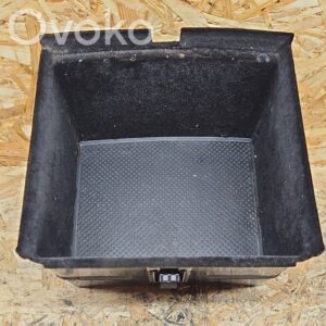Volkswagen Touareg I Glove box