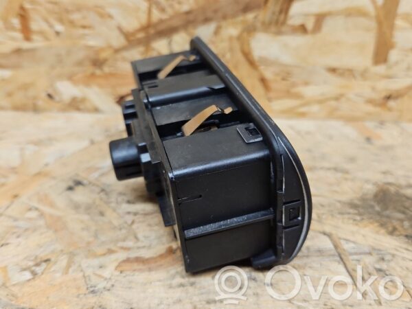 Volvo V70 Light switch