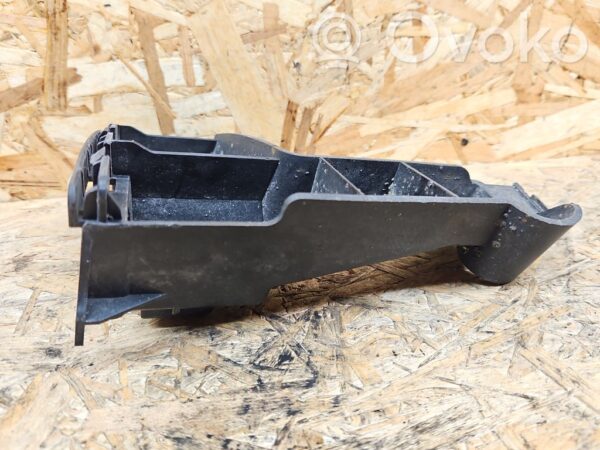 Volvo V70 Rear bumper mounting bracket