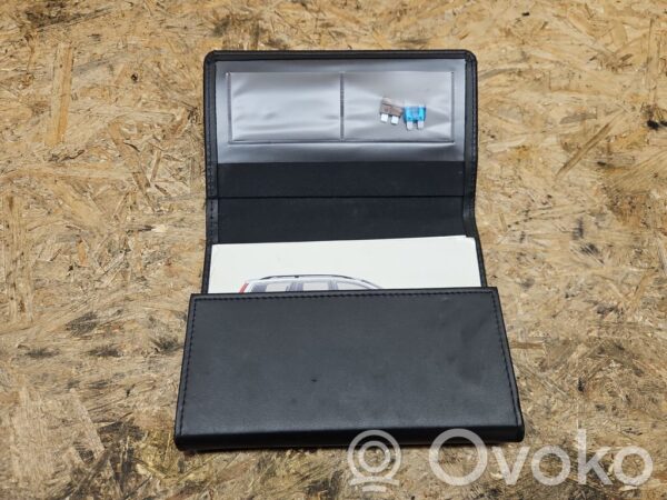 Volvo V70 User manual