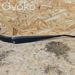 Subaru Outback Front wiper blade arm