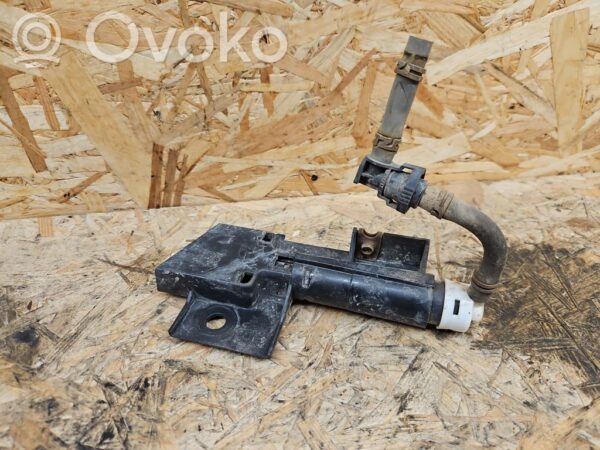 Subaru Outback Headlight washer spray nozzle