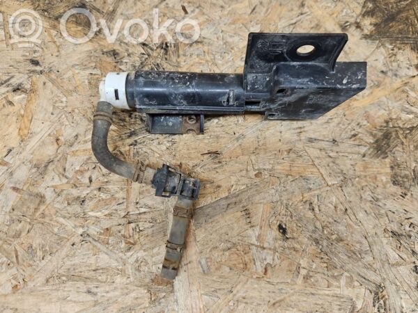 Subaru Outback Headlight washer spray nozzle
