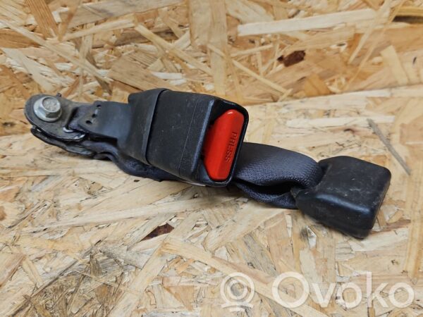 Subaru Outback Rear seatbelt buckle