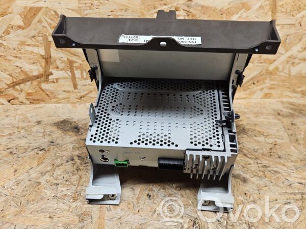 Honda Accord Radio/CD/DVD/GPS head unit