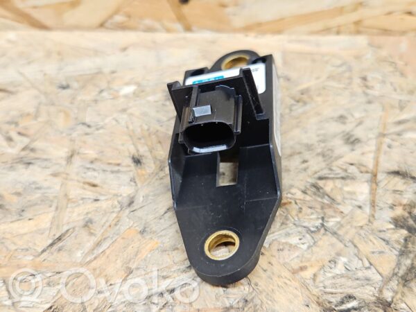 rrr-part-3393-e6a6dc1497c7cddf536376407a91c033 Honda Accord Airbag deployment crash/impact sensor