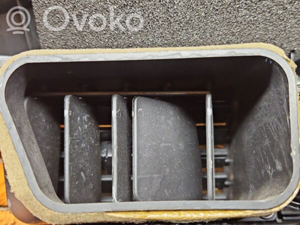 Honda Accord Dash center air vent grill