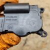 rrr-part-3436-acce052ffe5f043af5bd4ac4de9ff112 Volkswagen Touareg I Õhuklapi mootor/ajam