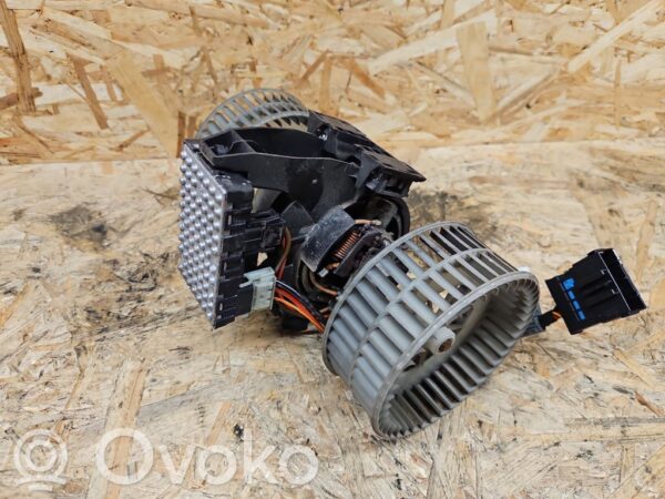 BMW 5 E60 E61 Kütteseadme ventilaator/puhur