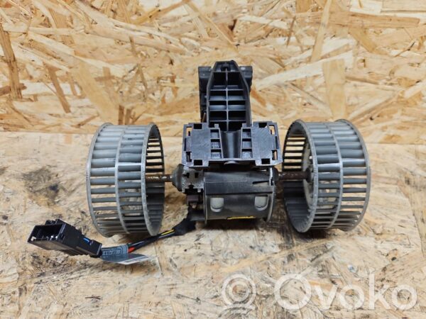 BMW 5 E60 E61 Kütteseadme ventilaator/puhur