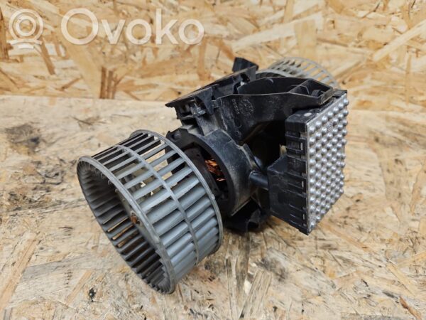 BMW 5 E60 E61 Kütteseadme ventilaator/puhur