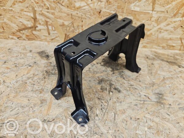 Audi S5 Spare wheel mounting bracket